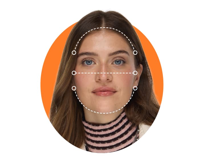 Oval face outline on a reference model
